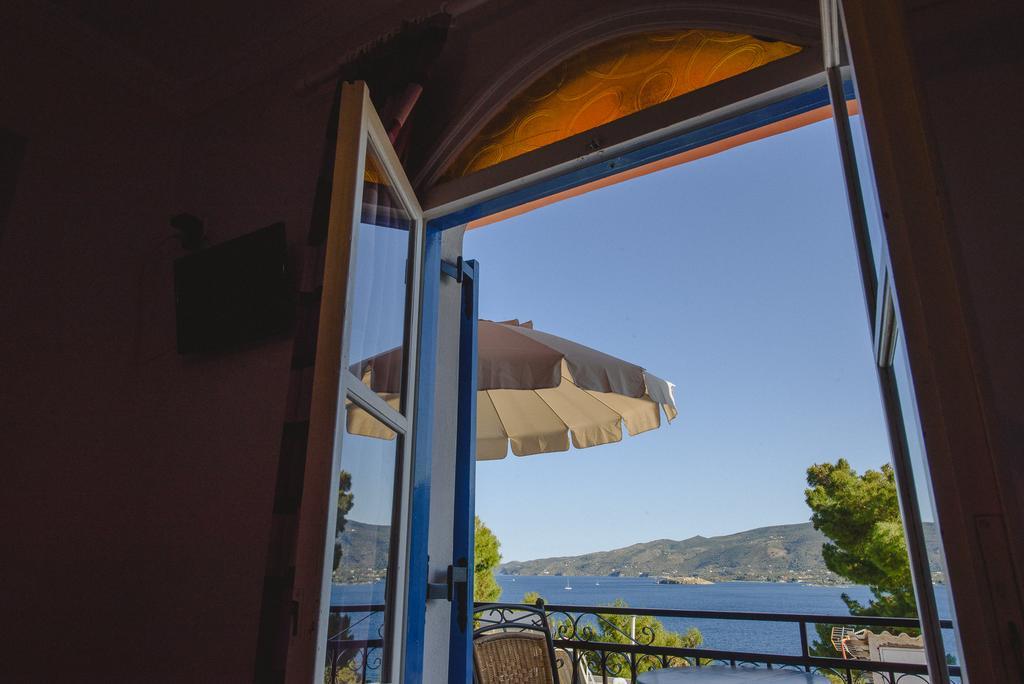 Maria Studios Poros Town Exterior foto